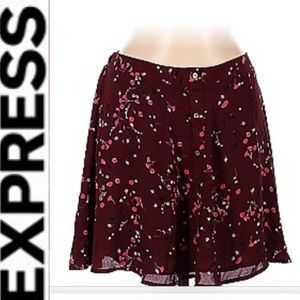 ✨Express Burgundy Floral Mini Skirt✨